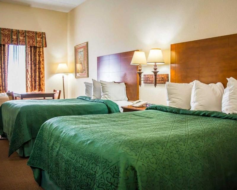Quality Inn Weeki Wachee Spring Hill - photo 23