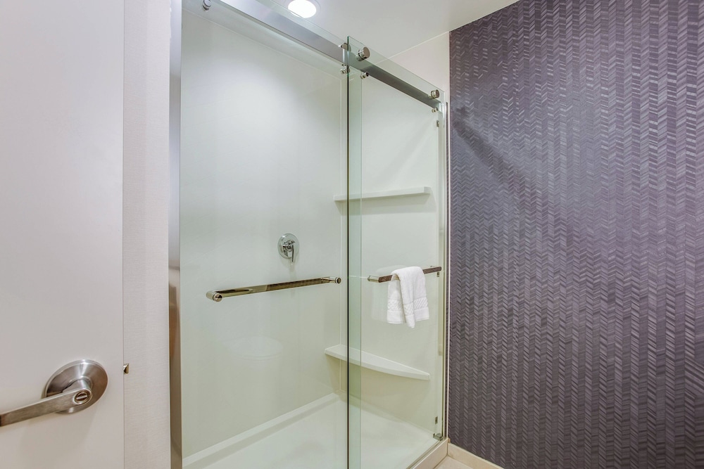 Fairfield Inn & Suites by Marriott Rolla - photo 14