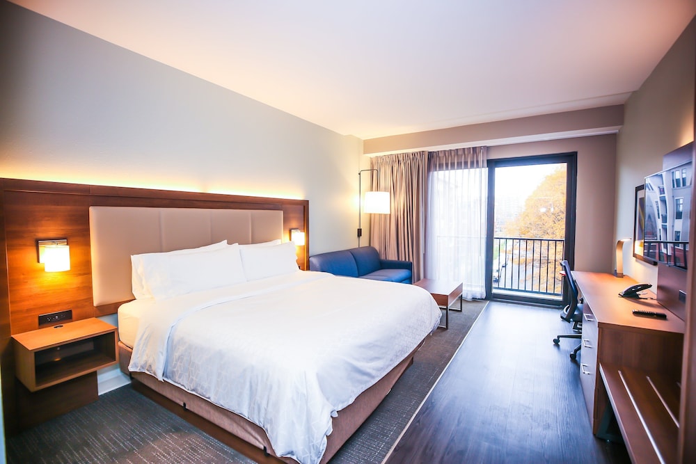 Holiday Inn Express & Suites Charlotte South End by IHG - photo 6
