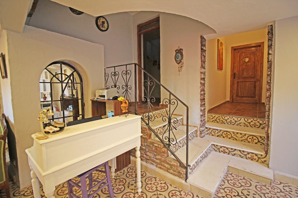 Muzeyyen Butik Otel — Bozcaada — photo 3