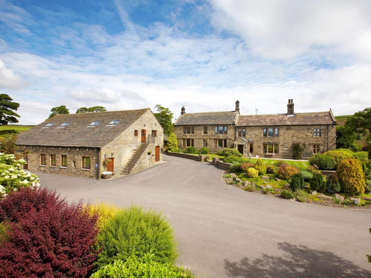 Birch Cottage Uk4185 — 5-Star Luxury Hotel in Sheffield, United Kingdom