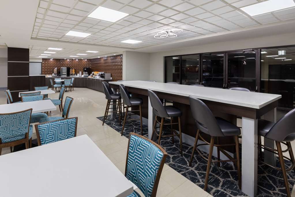Wingate by Wyndham Sulphur Near Lake Charles - photo 42