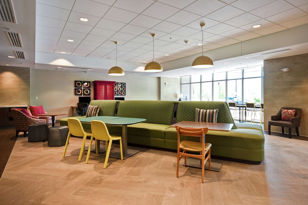Home2 Suites by Hilton Walpole Foxboro - photo 5