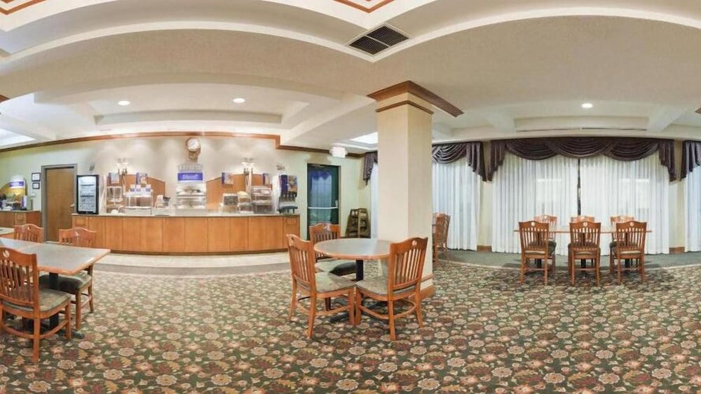 Holiday Inn Express & Suites Montpelier by IHG - photo 44