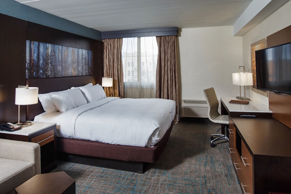 DoubleTree by Hilton Neenah - photo 10