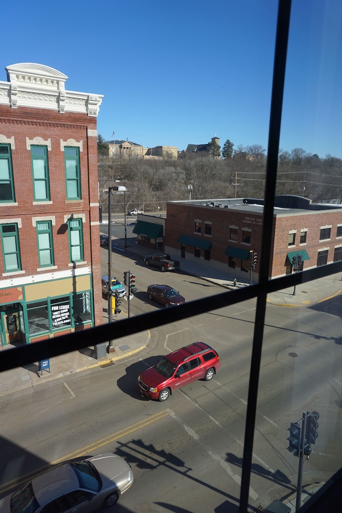 Cobblestone Hotel & Suites Chippewa Falls - photo 78