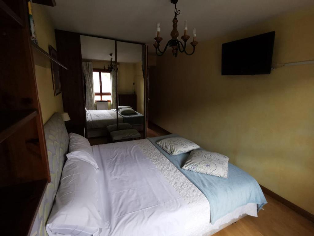 Apartamento céntrico destino Sallent de Gallego — 4-Star Luxury Hotel in Sallent De Gallego, Spain