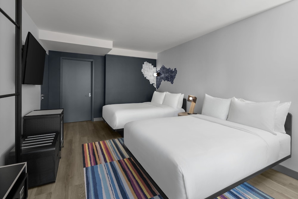 Aloft New York Chelsea - photo 12