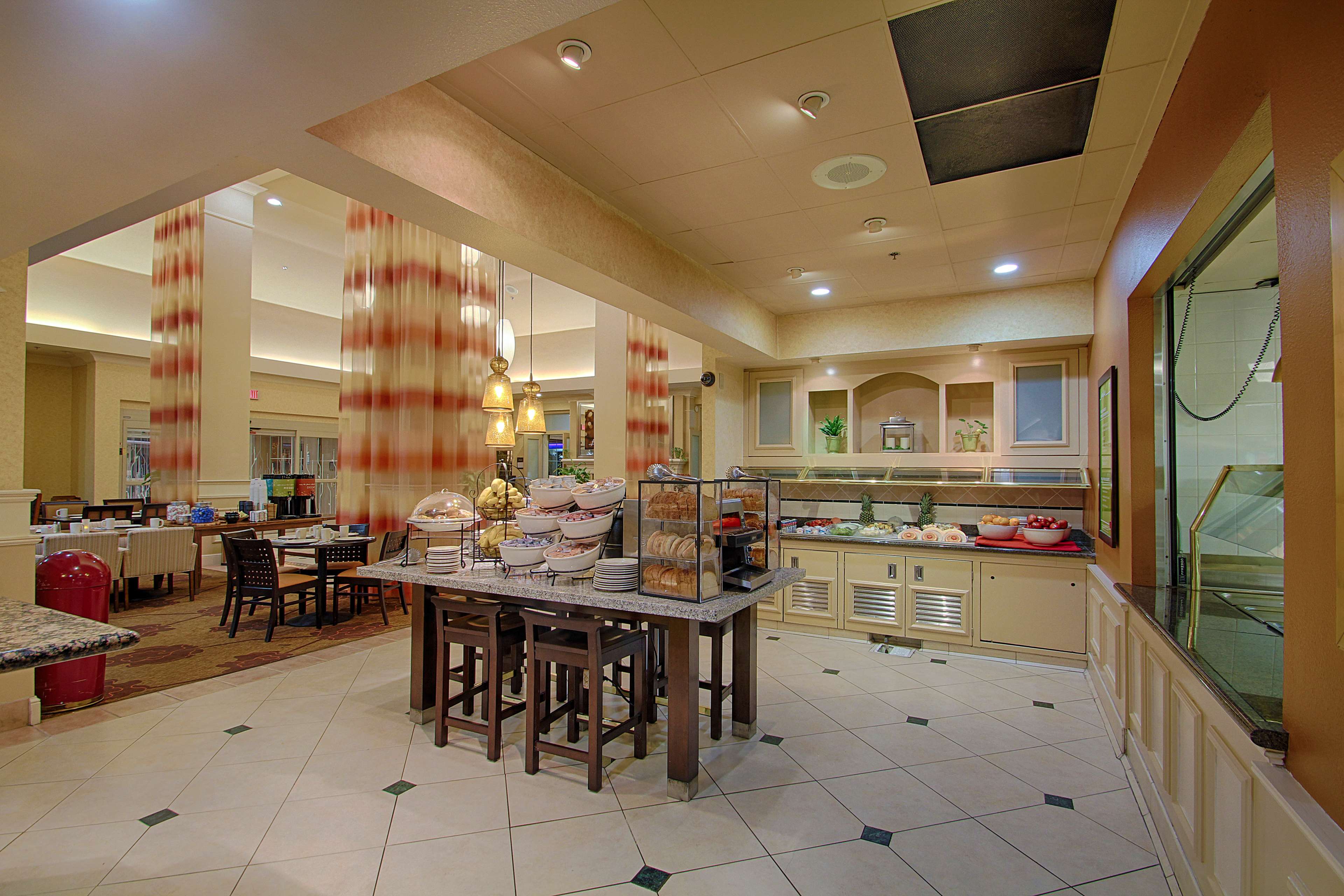 Hilton Garden Inn Las Vegas Strip South - photo 17