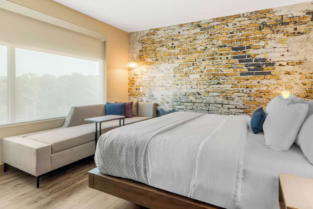 Cambria Hotel Fort Mill - photo 11