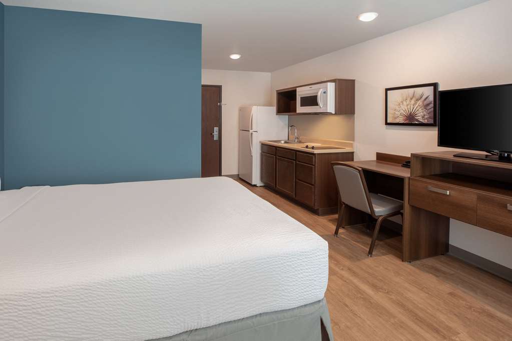 WoodSpring Suites Washington DC East Arena Drive - photo 17