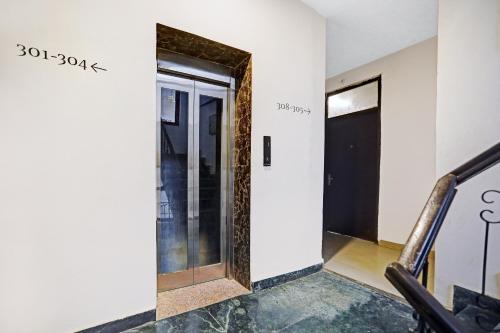 Collection O Agniv Residency Near Saket Metro in New Delhi, India