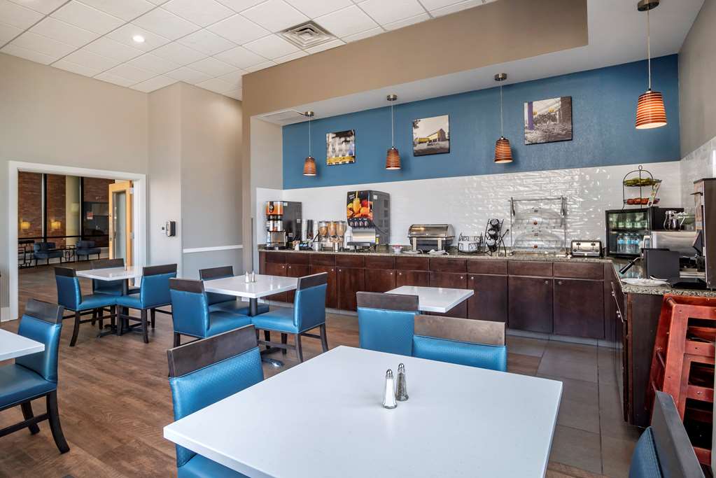 Best Western Plus Philadelphia Airport S. At Widener Univ. - photo 9