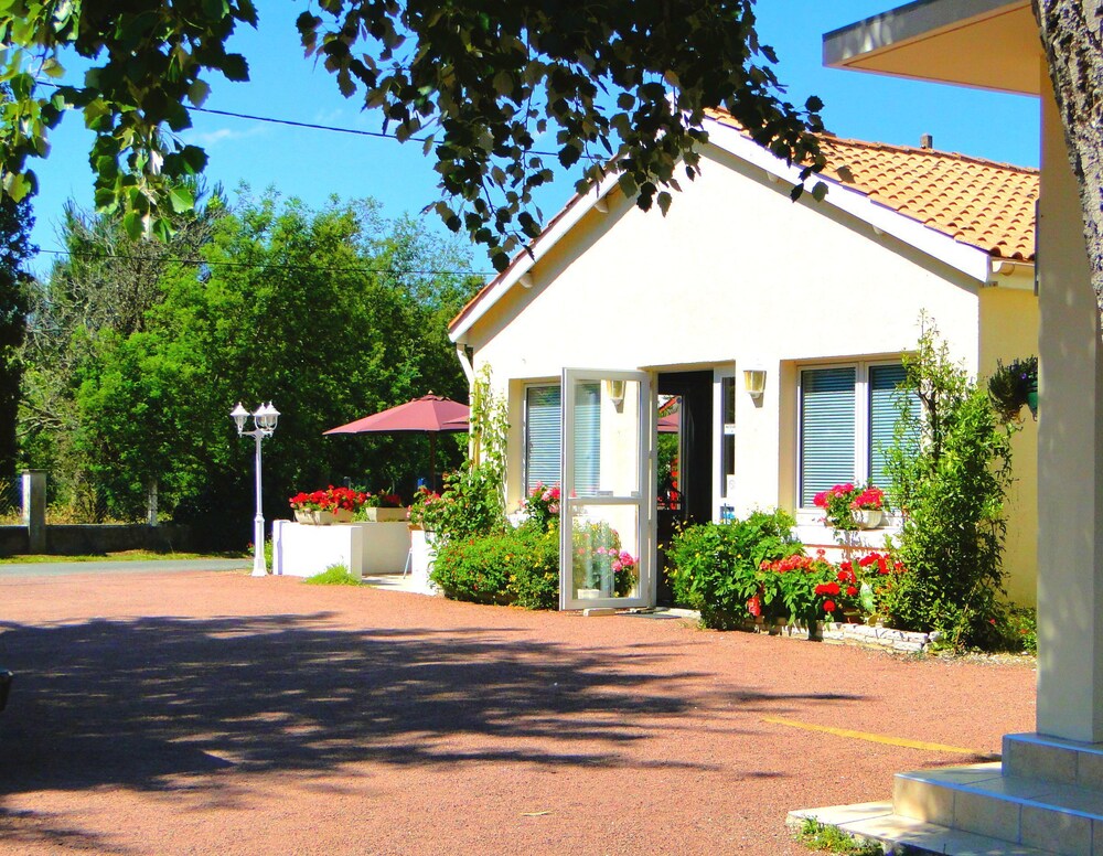 H tel Le Nautile — hotel in Saint-Trojan-Les-Bains