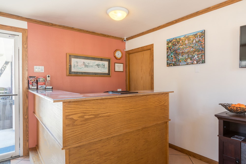 Solvang Inn and Cottages - photo 3