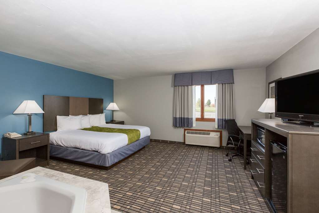 Baymont by Wyndham Pella - photo 16