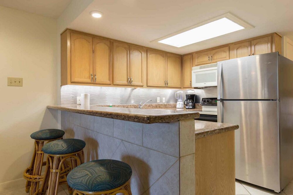 Bahia Mar Solare Tower 6th floor Oceanview Condo 3bd 3ba w Pools - photo 28
