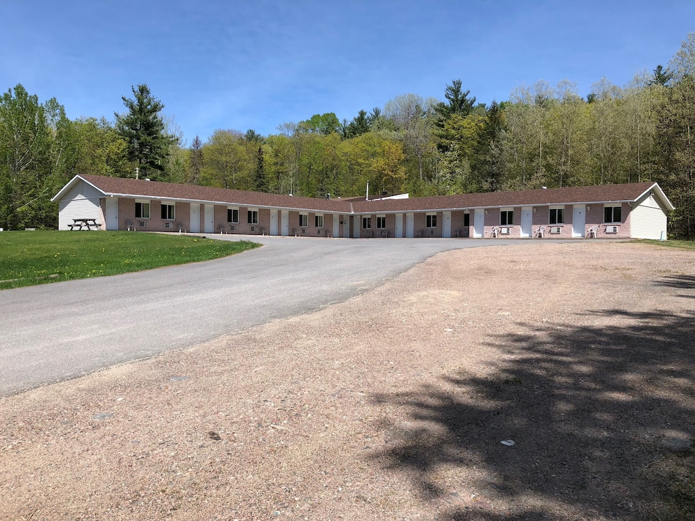 Motel Bryson - last minute hotel in Quebec