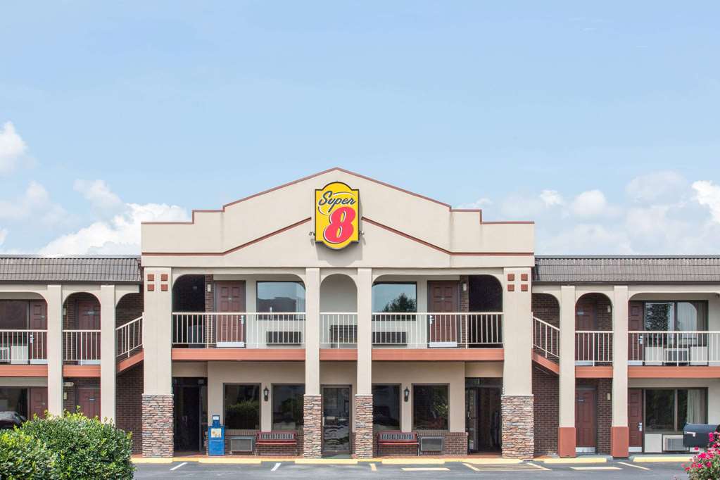 Super 8 by Wyndham Wytheville - photo 2