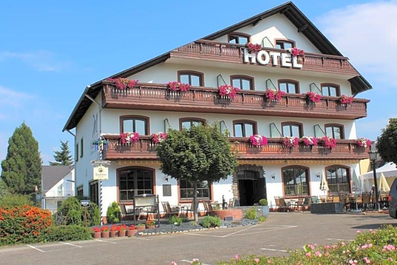 Hotel Zur Moselbrv Cke — Schweich — photo 5