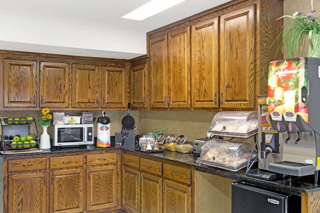 Baymont by Wyndham Sanford - photo 15