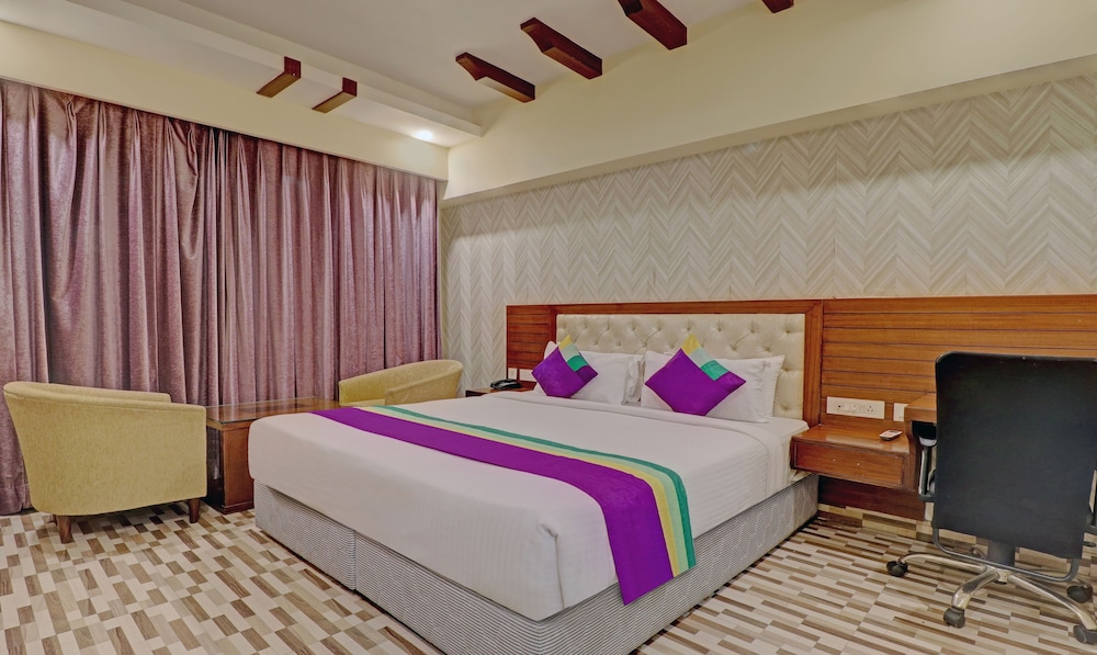Treebo Premium Pearl Avenue Banquets And Lawn — Dehra Dun