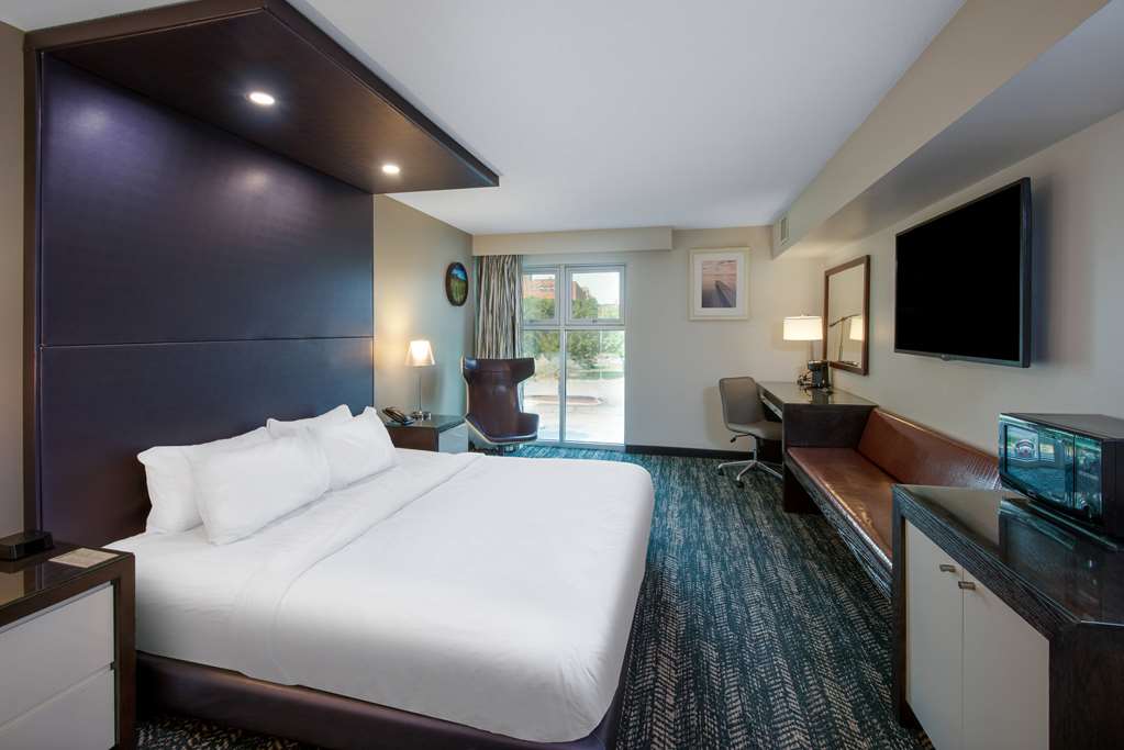 41 Lakefront Hotel Trademark Collection By Wyndham - photo 23