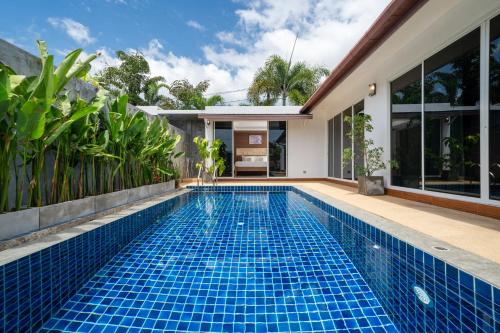 Bangtao Beach Villa with a Long pool 12 meters — 4-Star Luxury Hotel in Phuket, Thailand