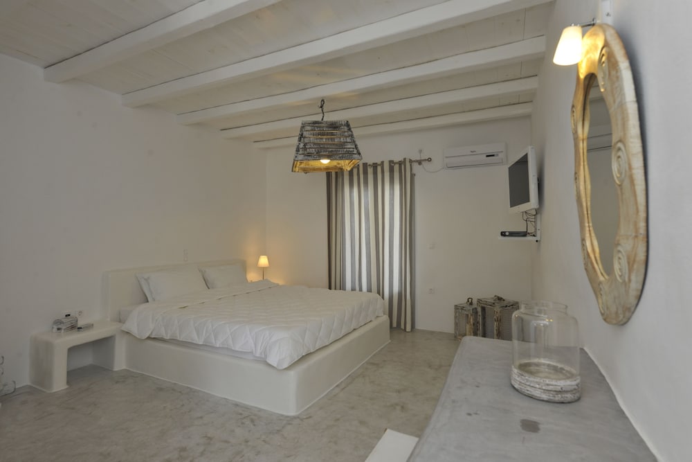 Anemoi Resort in Paros, Greece