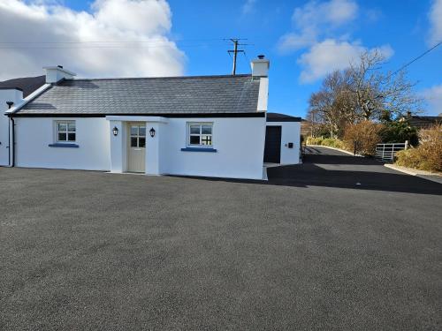 Cosy 1 bedroom cottage Ideal quiet getaway. — 4-Star Luxury Hotel in Letterkenny, Republic of Ireland