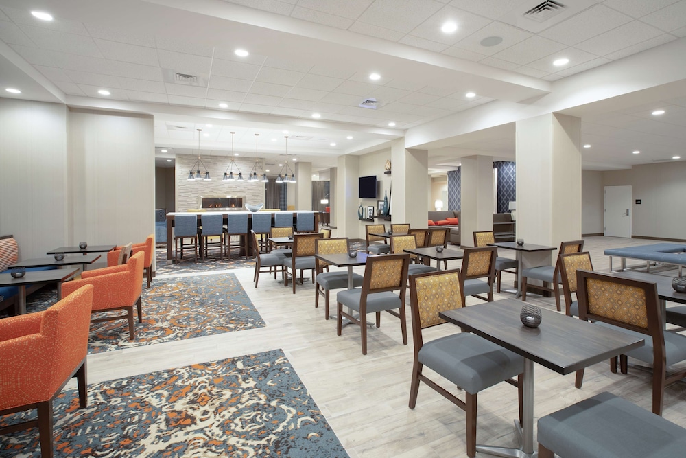 Hampton Inn & Suites Logan - photo 4