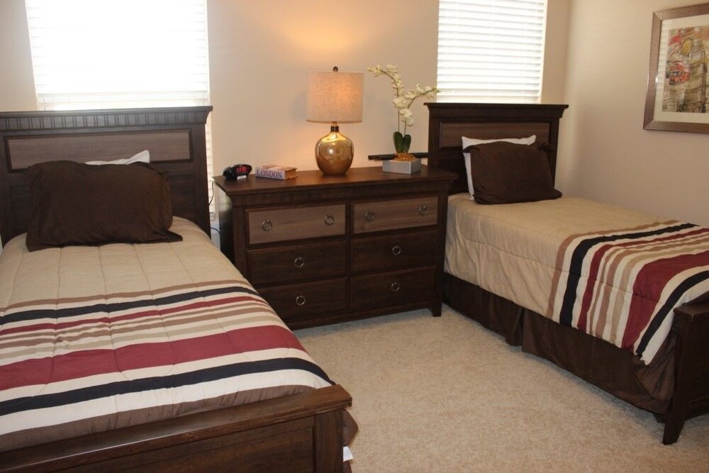 Aco92227 Solterra Resort 5 Bed 4.5 Baths Villa - featured photo