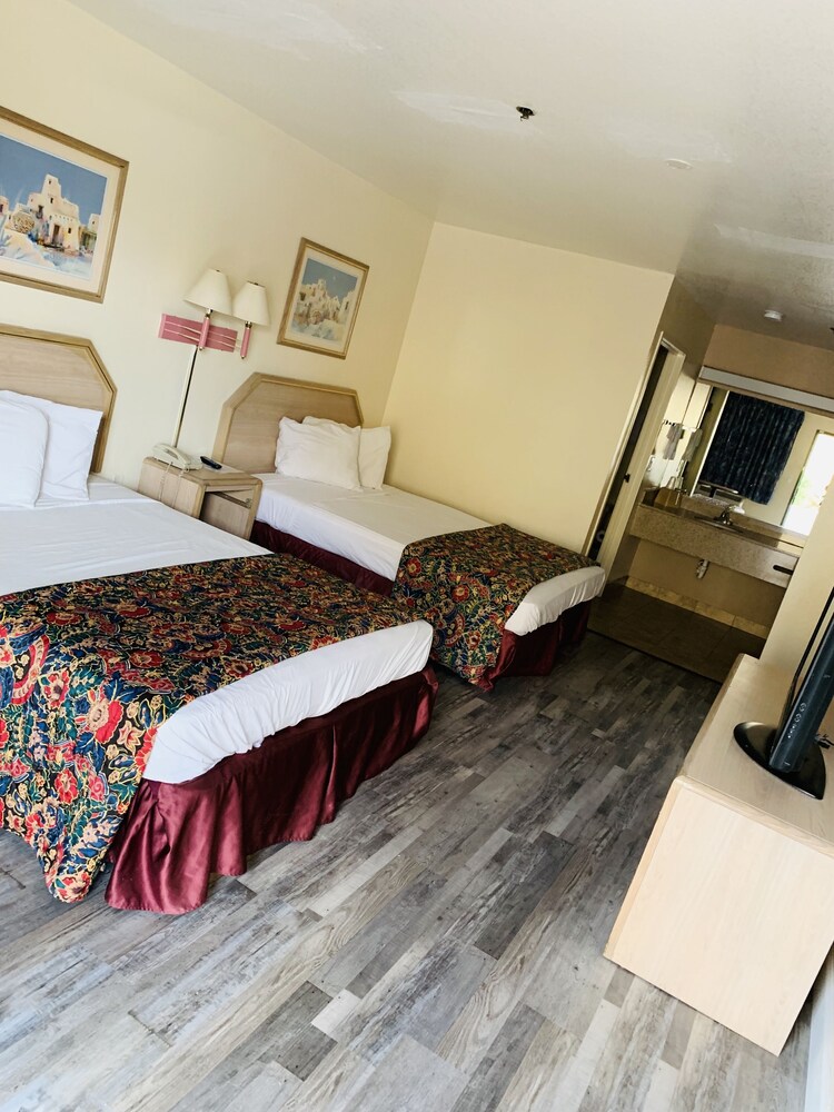 Americas Best Value Inn Phoenix I 10 West - photo 11