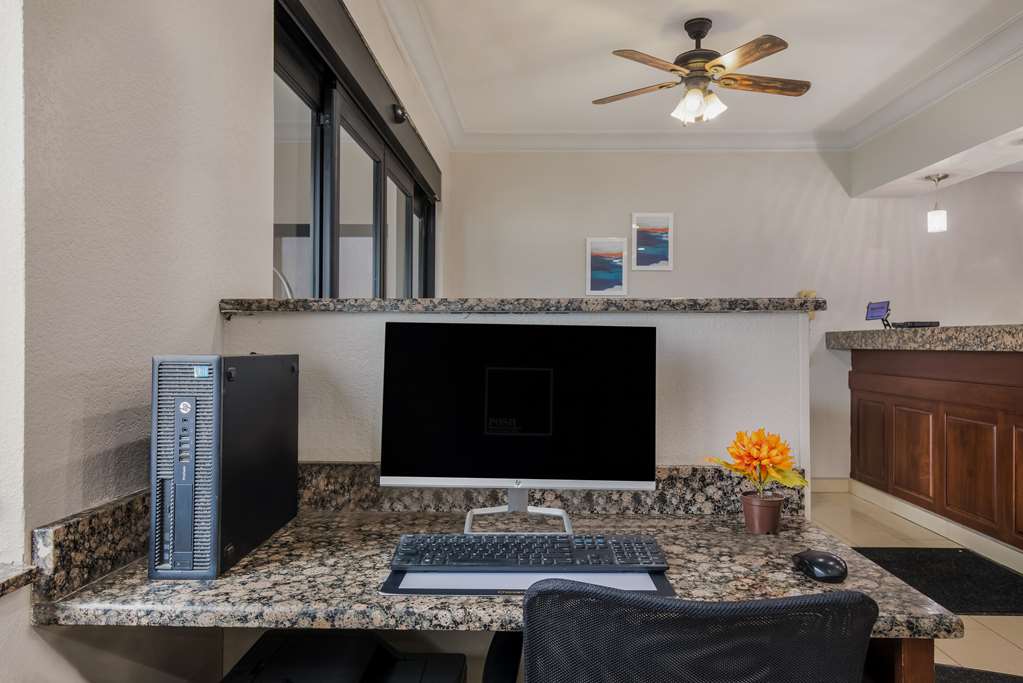 MainStay Suites Joliet I 80 - photo 29