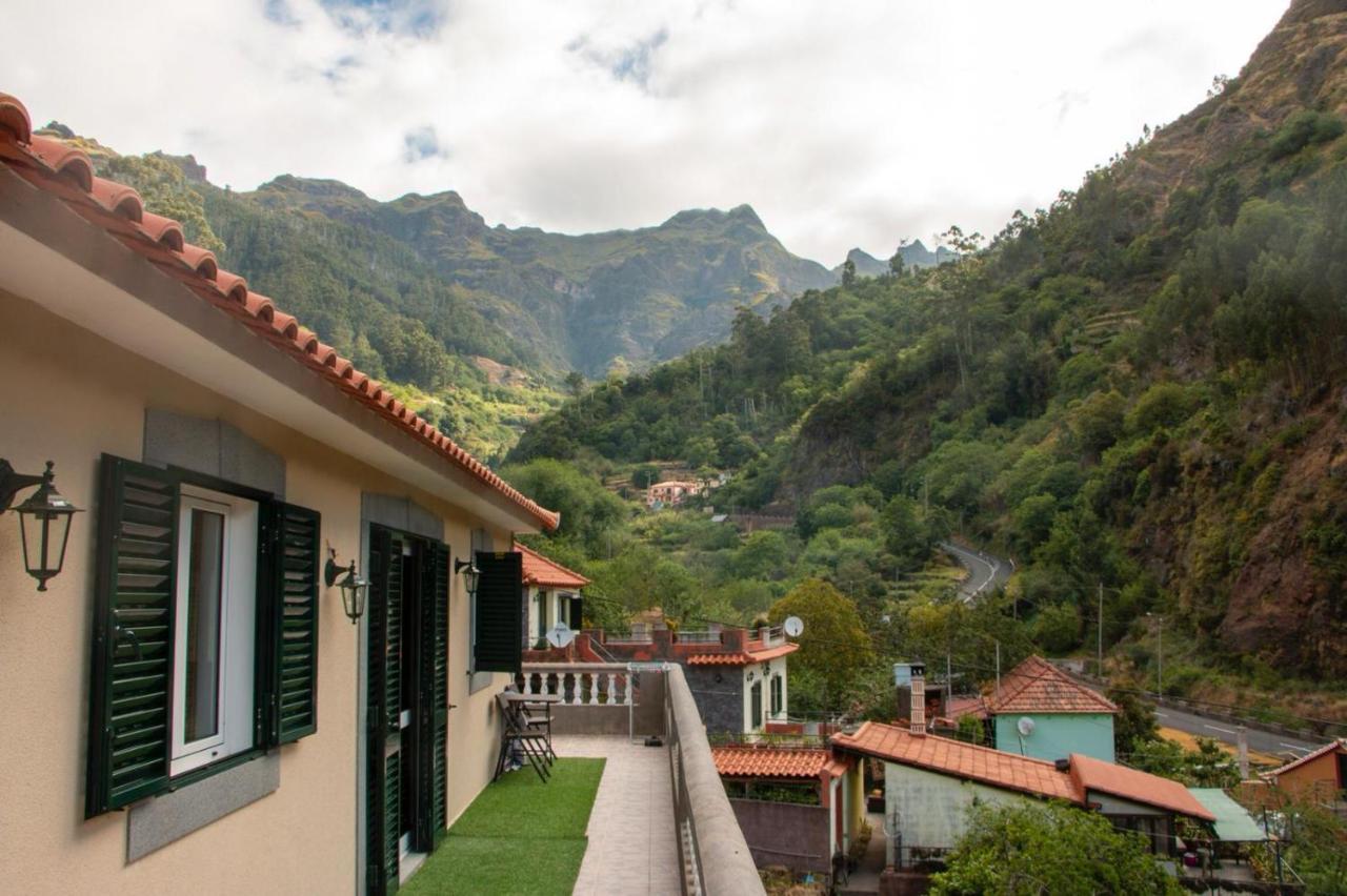 Danny's Rural Suite — 4-Star Luxury Hotel in Curral Das Freiras, Portugal