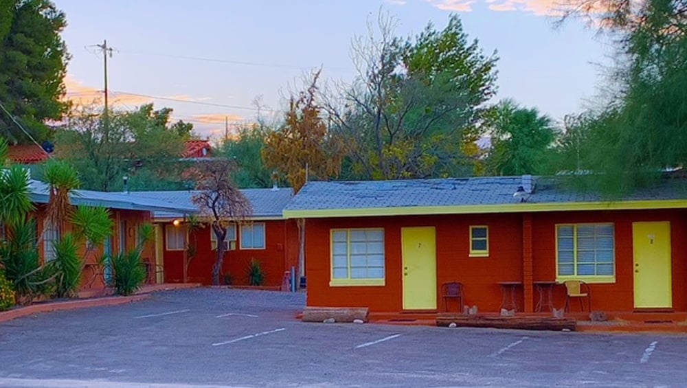 Copper Mountain Motel - photo 2