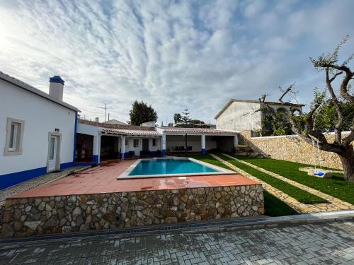 Casa Tia Maria — 4-Star Luxury Hotel in Lourinha, Portugal