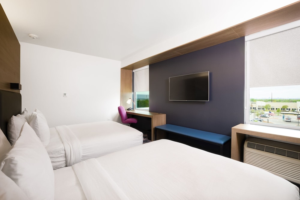 Aloft Austin Airport - photo 18