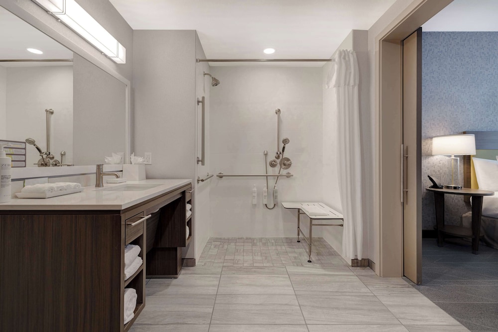 Home2 Suites by Hilton Petaluma - photo 32