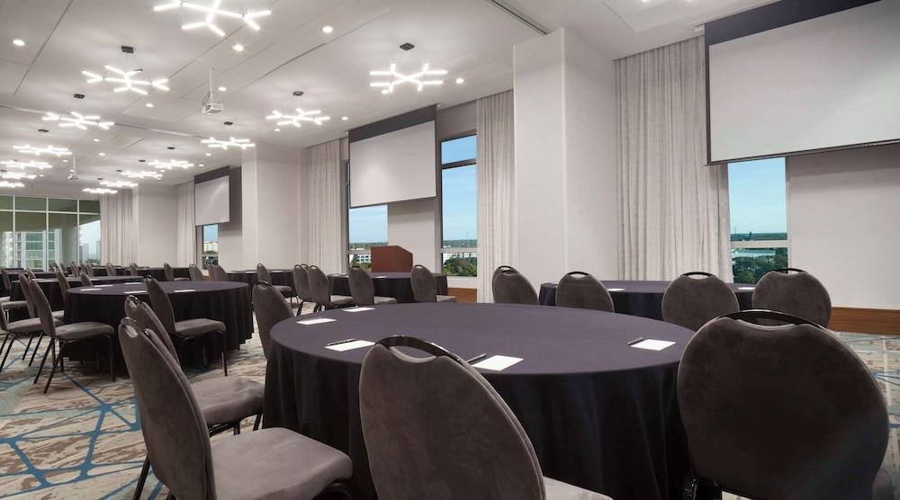 Embassy Suites by Hilton Sarasota FL - photo 52