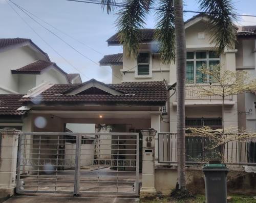 Tasik Staycation - last minute hotel in Malacca
