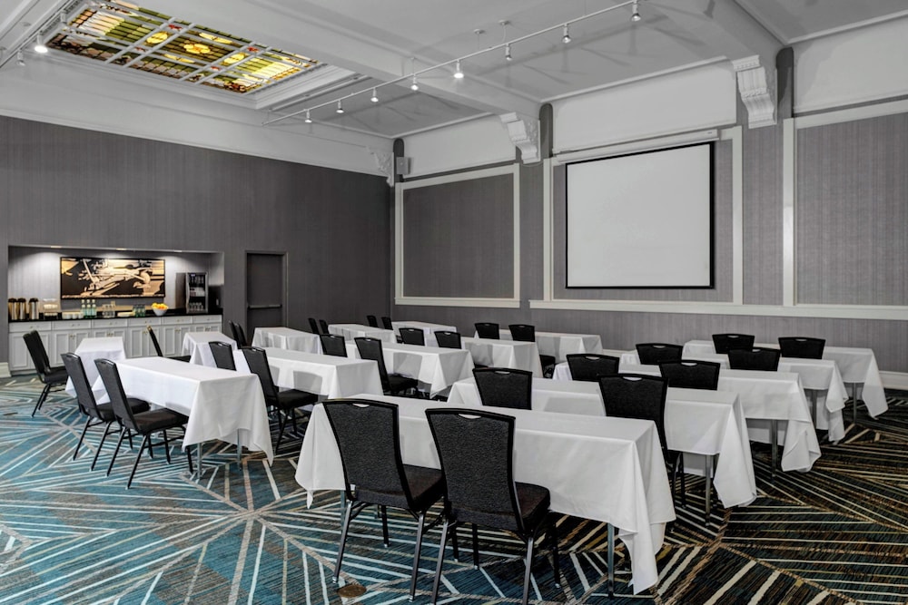 Residence Inn By Marriott Cleveland Downtown - photo 39