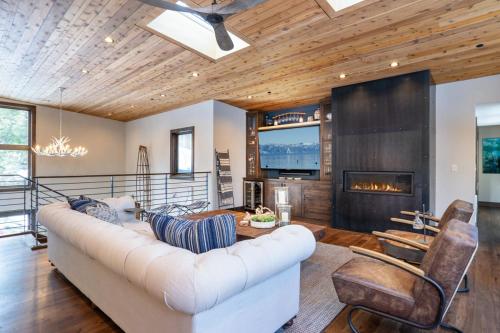 West Shore West Shore Hideaway — hotel in Tahoma