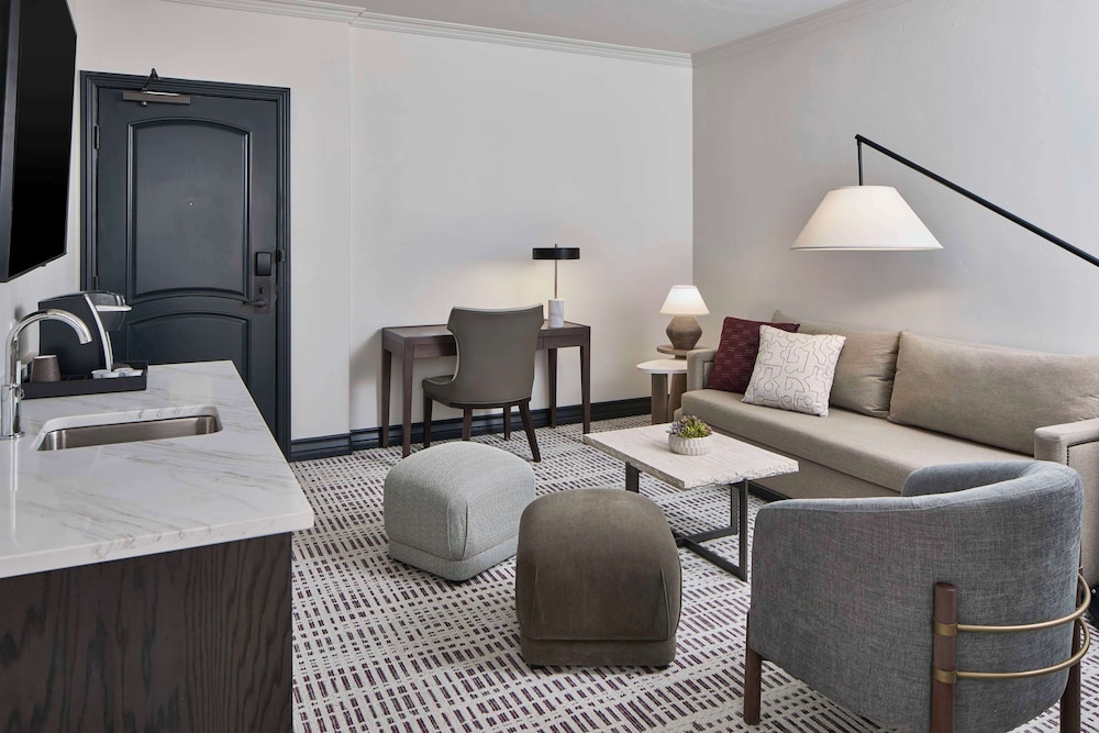 La Bellasera Hotel & Suites Paso Robles Tapestry by Hilton - photo 34
