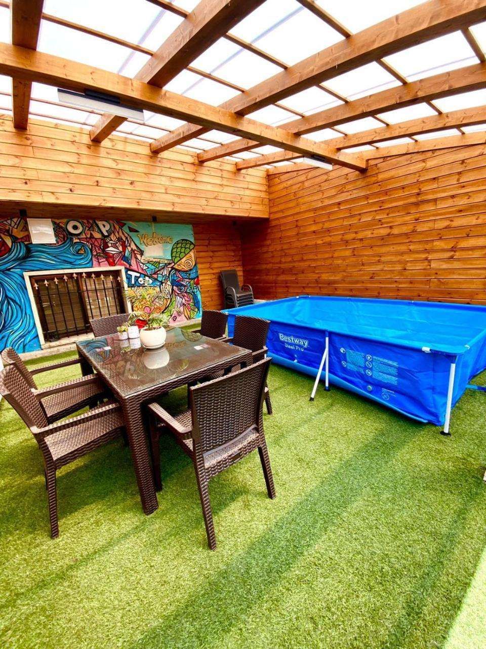 Toptop1 in Unknown City, Israel