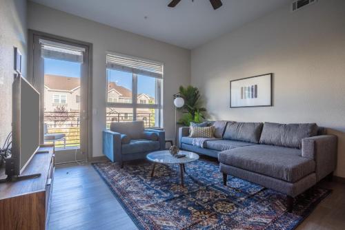 Sunnyvale 2br w pool spa gameroom nr tech HQs SFO 1616 — 4-Star Luxury Hotel in Sunnyvale, United States