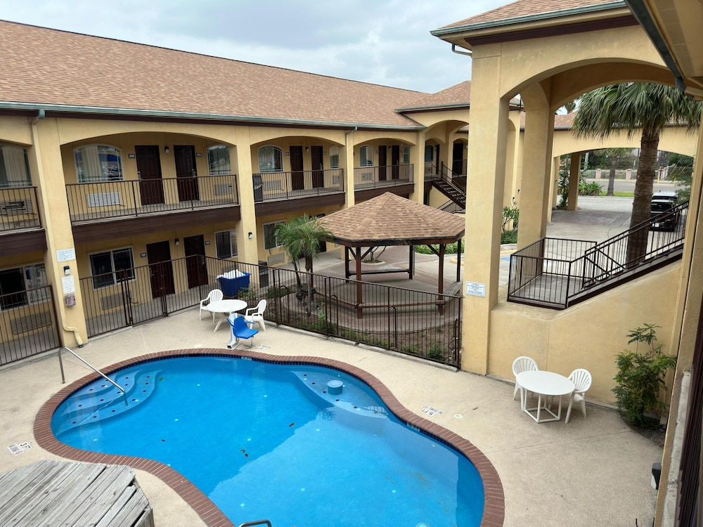 Texas Inn and Suites RGV - photo 41