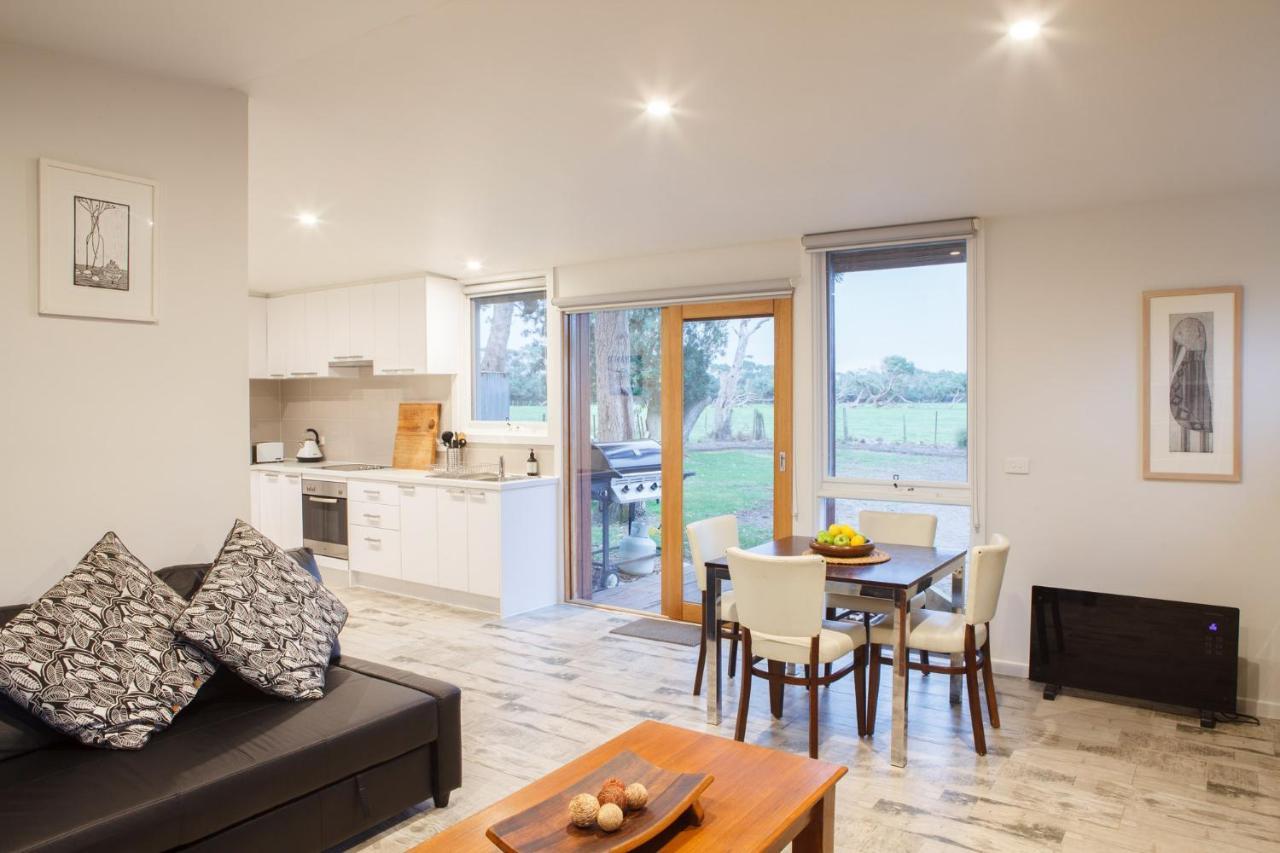 Sandy Point Hideaway - carbon neutral hotel in Unknown City