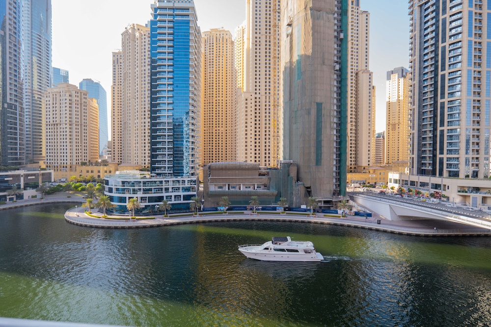 Venduras Elegant 1BR Dubai Marina — 4-Star Luxury Hotel in Dubai, United Arab Emirates