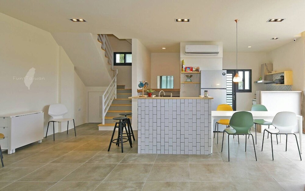 Less is more - carbon neutral hotel in Yilan